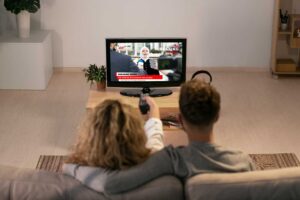 As TVs cristãs brasileiras unem tradição e tecnologia para levar mensagens de fé e esperança a lares em todo o país.